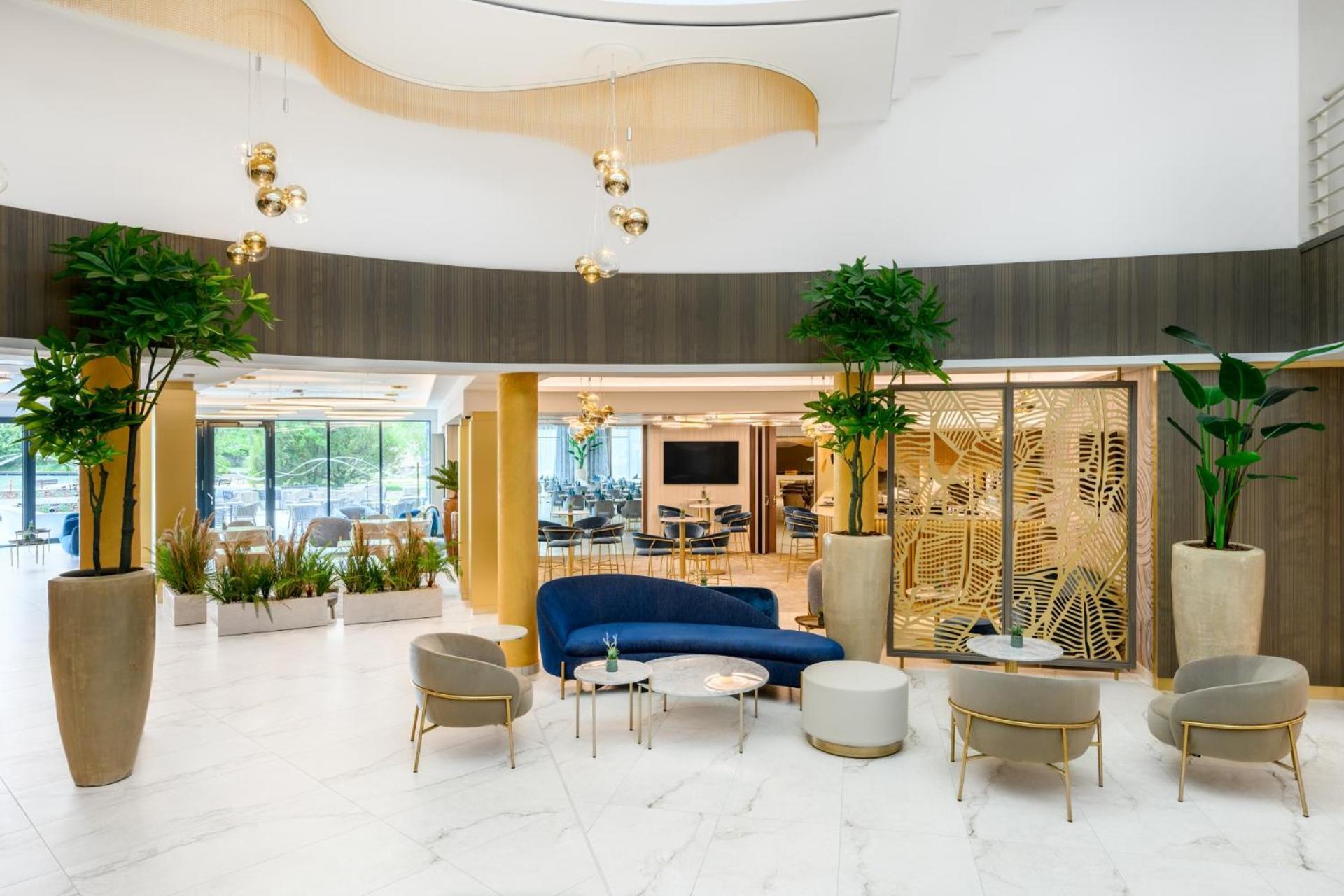 Kenese Bay Garden Resort & Conference Балатонкенесе Екстериор снимка