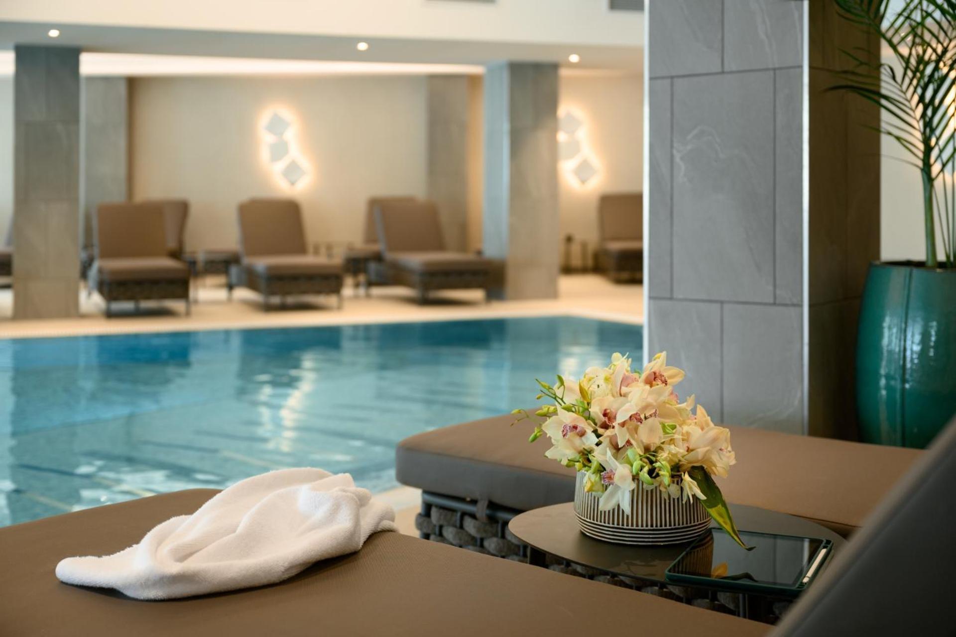 Kenese Bay Garden Resort & Conference Балатонкенесе Екстериор снимка