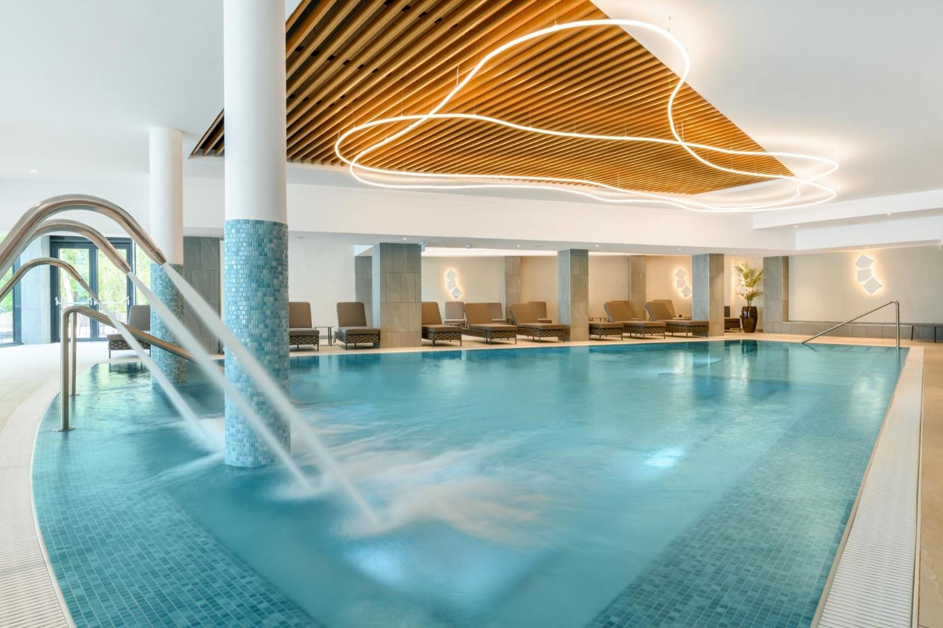 Kenese Bay Garden Resort & Conference Балатонкенесе Екстериор снимка